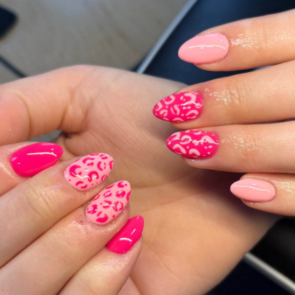 Gel X Moderate Design at Anna’s Final Touch in Duncansville, PA
