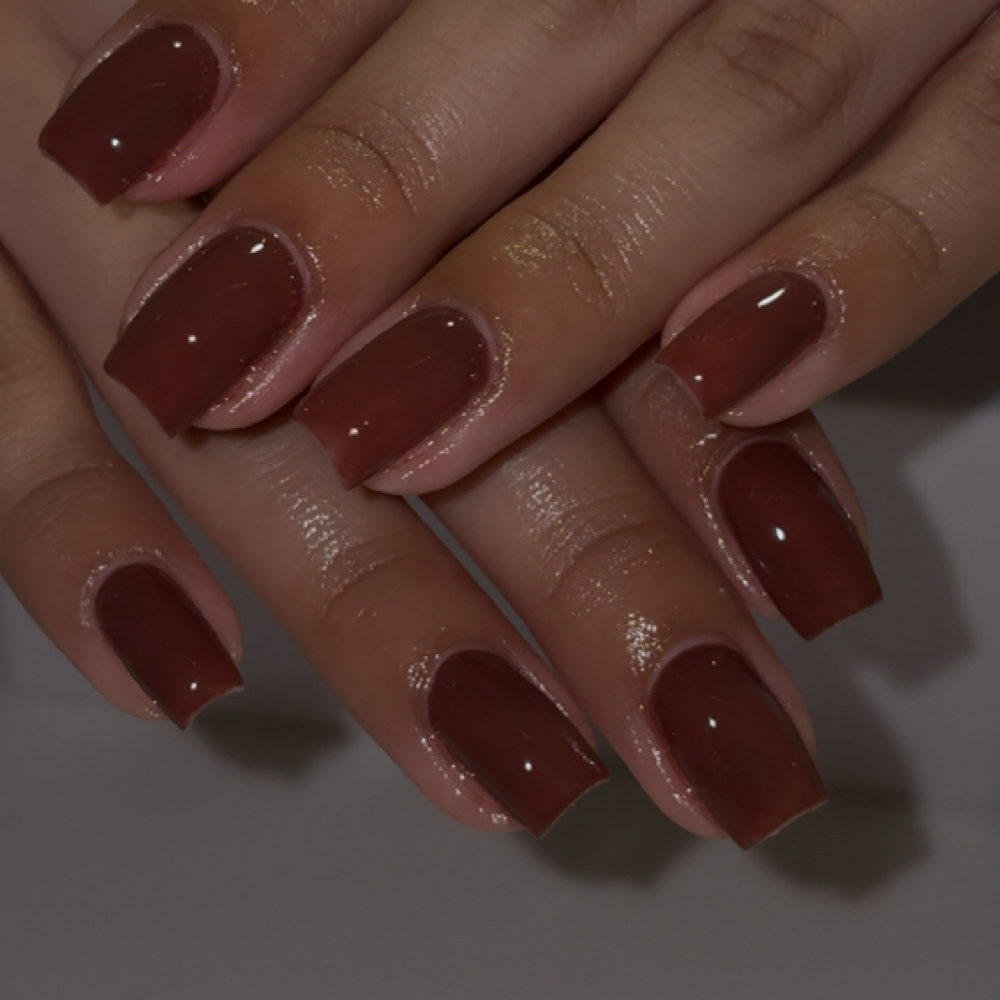 Manicura at Gelledbylali in Avondale, AZ