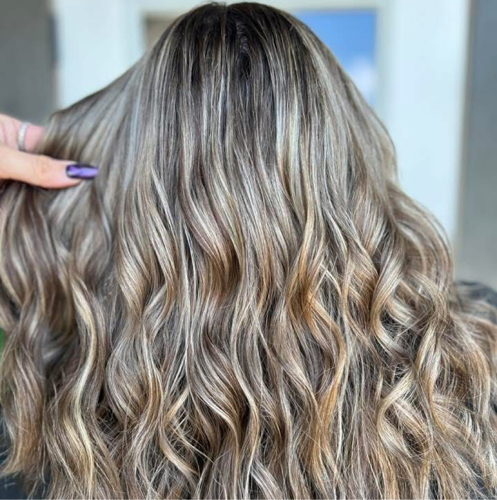 Root Touch Up at hairby.havenaliyah in Indianapolis, IN