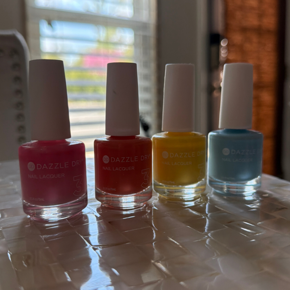 Dazzle Dry Manicure at Nature’s Touch Nails in Arnold, MD
