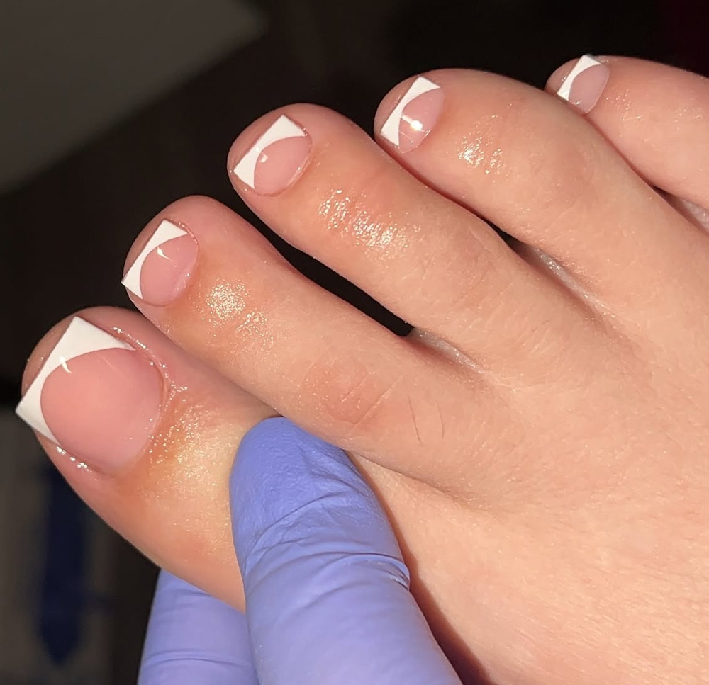 Toes at Nayeledit LLC in Cape Coral, FL