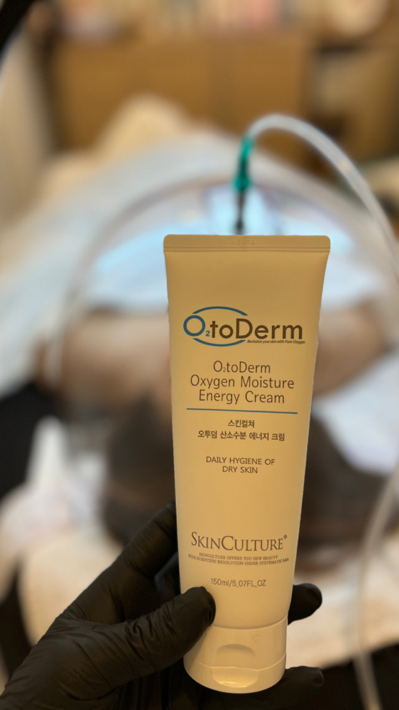 Oxygen O2Derm Facial