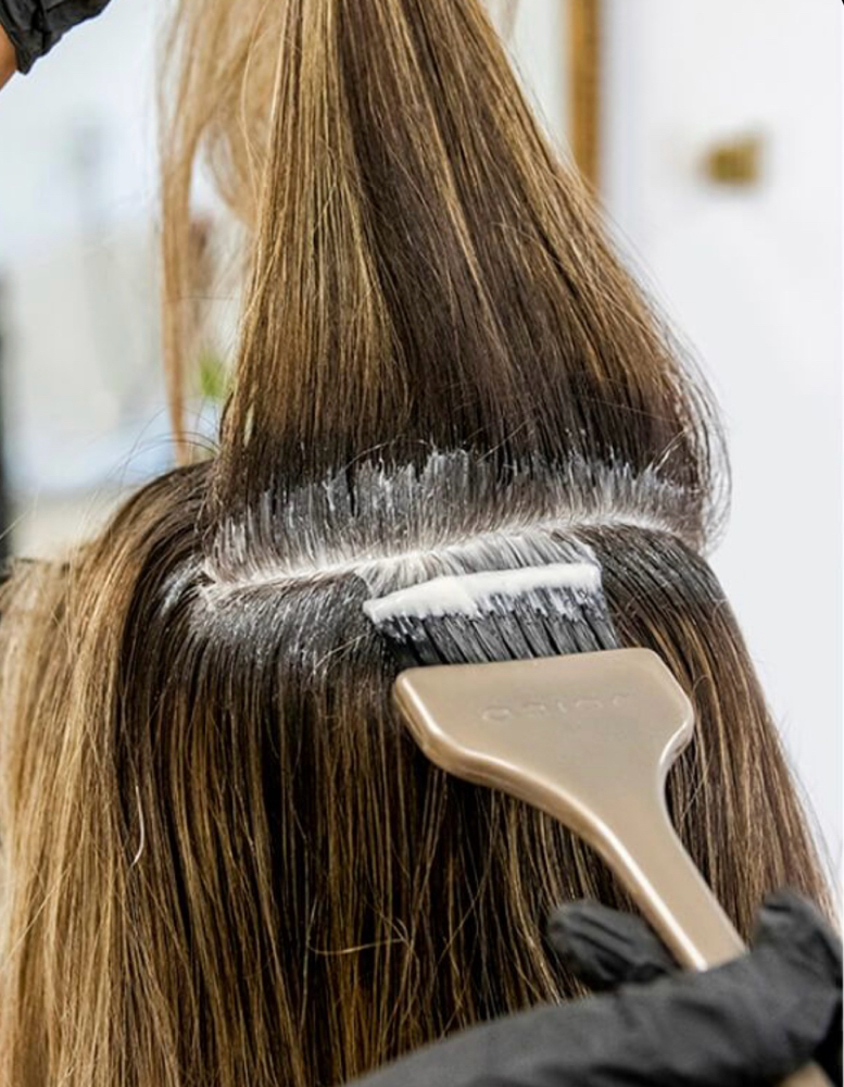 Outgrowth Retouch with Cut at Hails Hair World in Champaign, IL