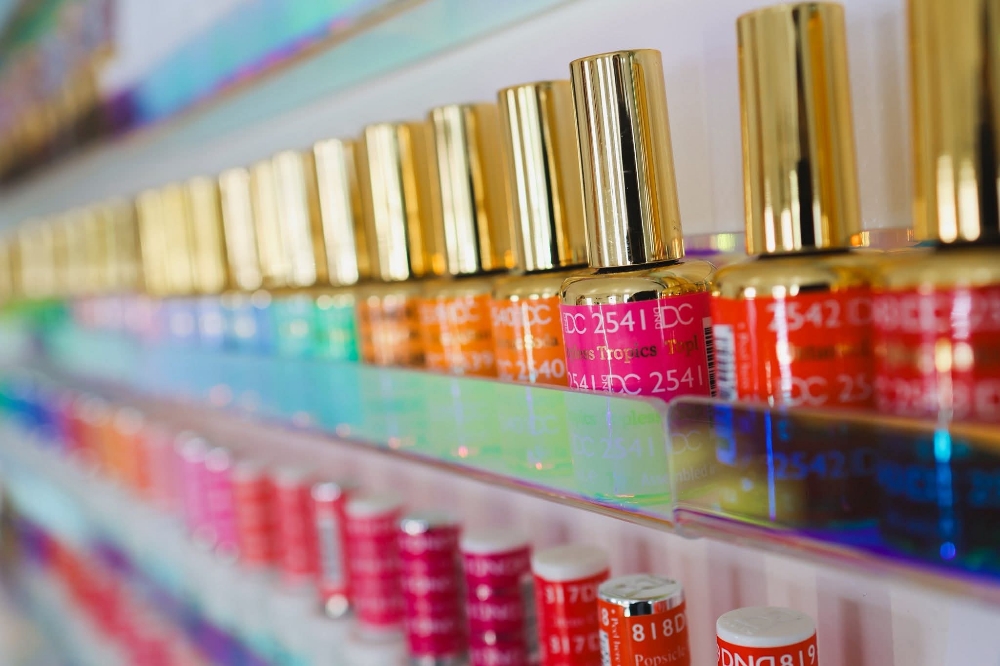 No-Chip Manicure at Craven Nails in Mendota, IL