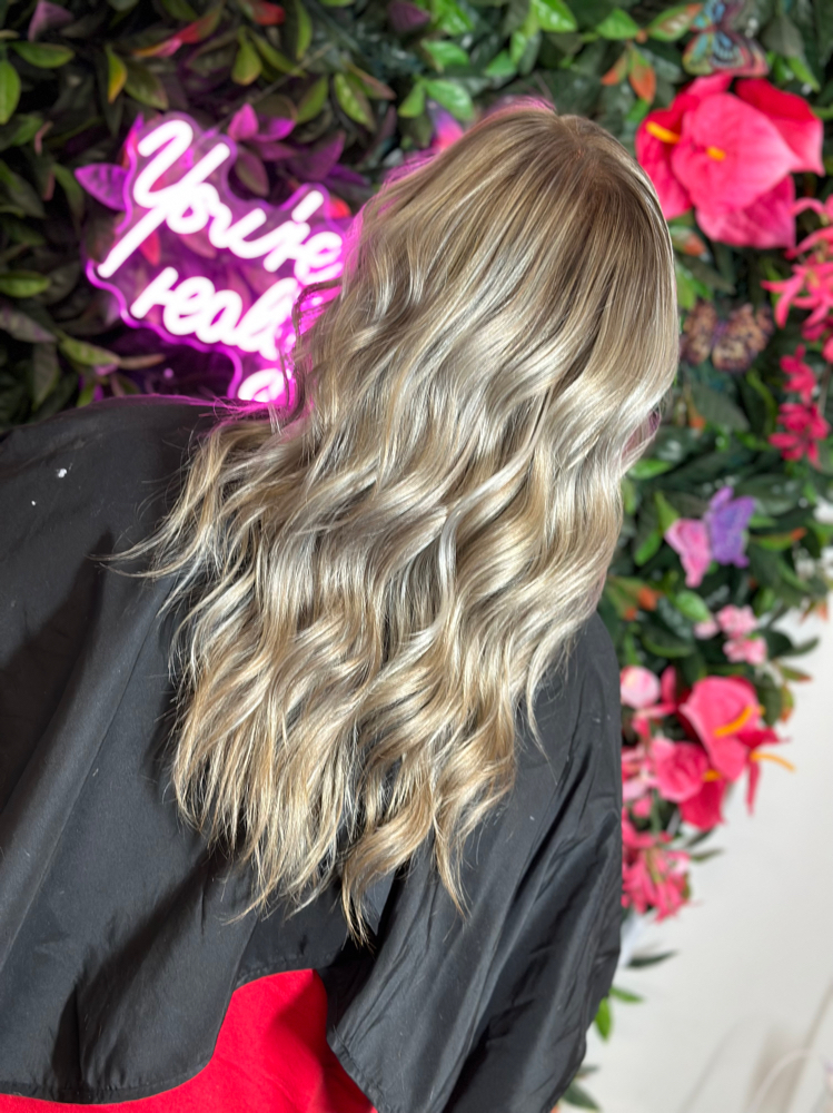 Shampoo & Style