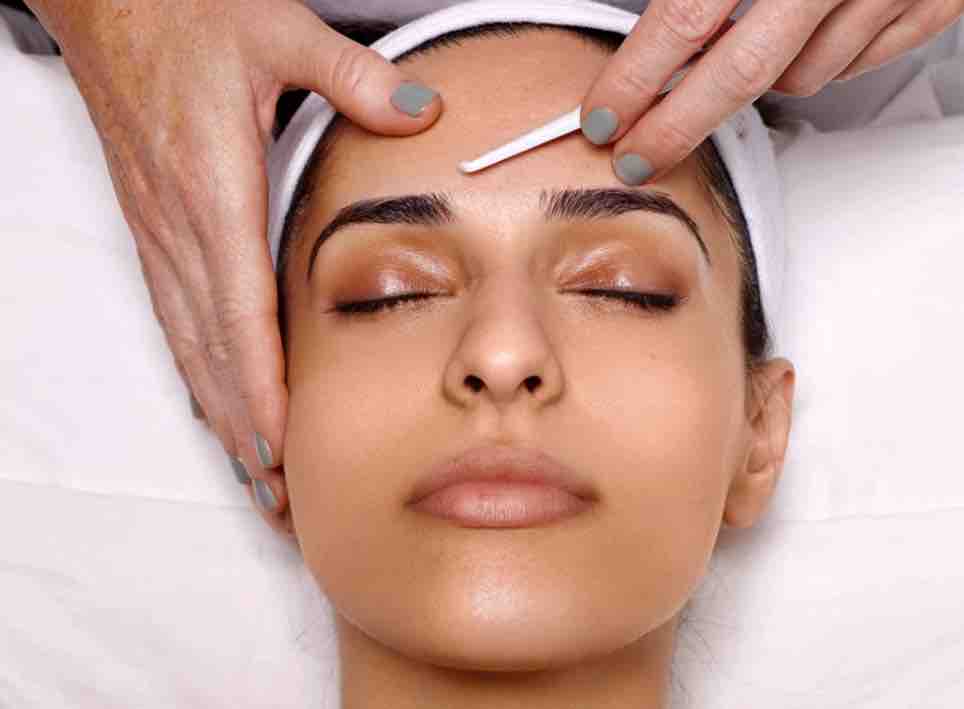 Dermaplaning Facial