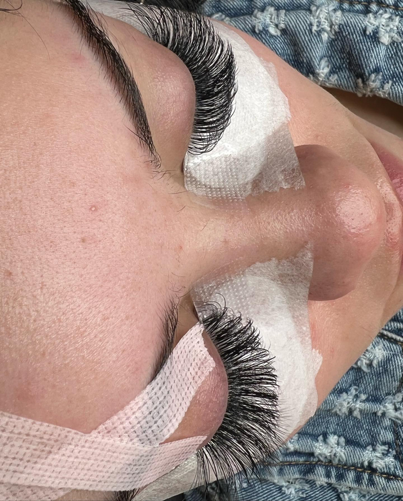 Hybrid Fullset at Brows & Lashes by Kayy in Levelland, TX