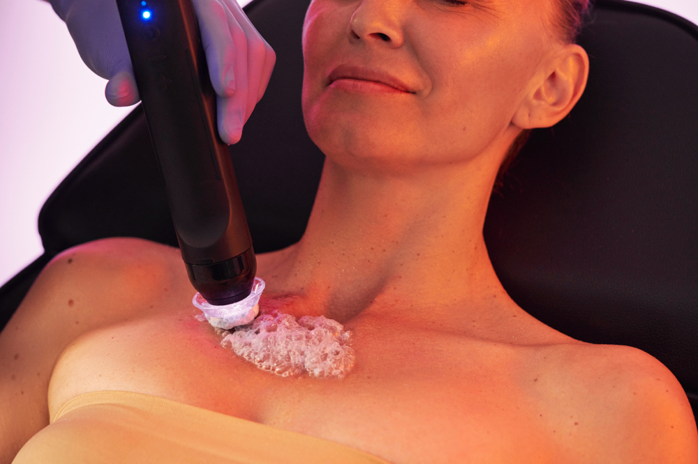 Neck And Decollate Glo2Facial