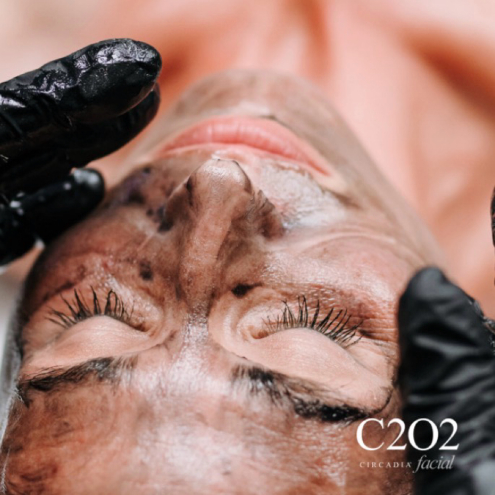 Circadia C2O2 Signature Facial at Head in the Clouds Spa in Canton, OH