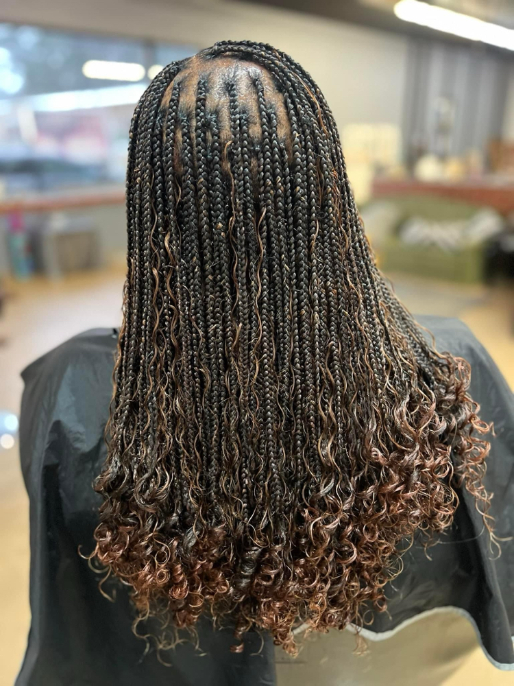 Small knotless braids
