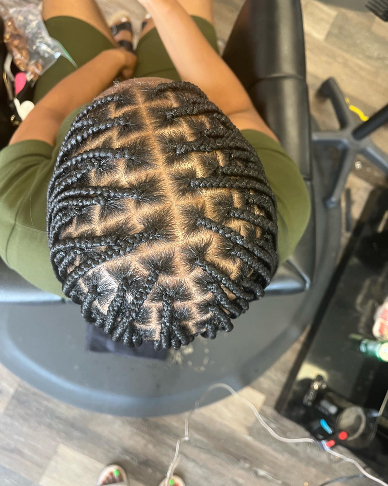 Knotless small box braids