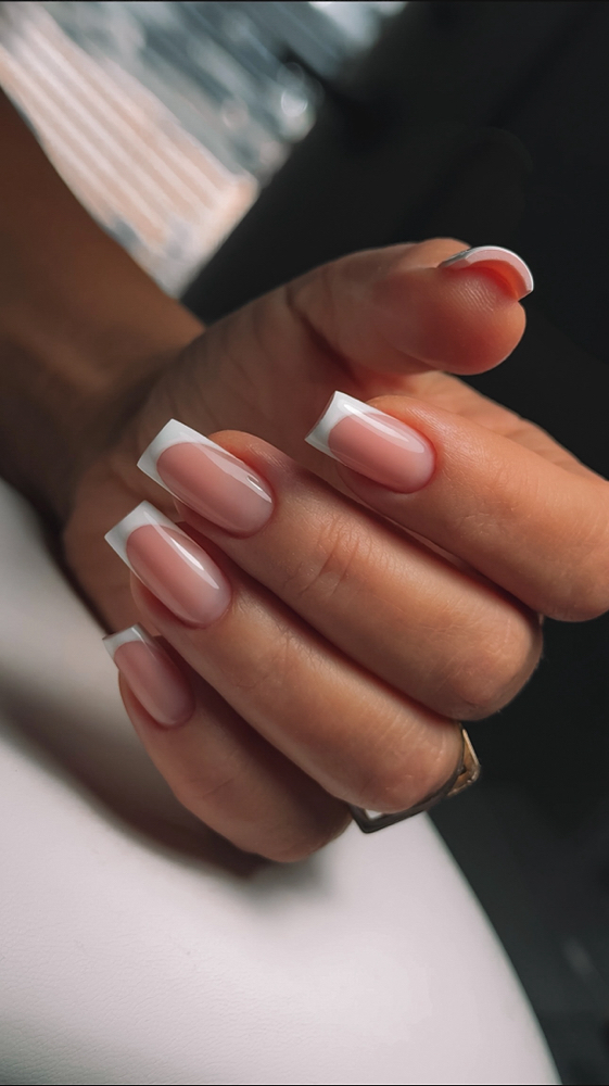 E-file mani+Extensions+French Tip