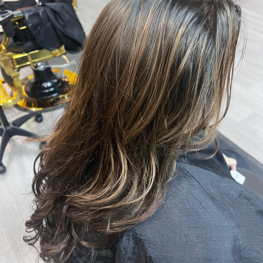 Extention reinstall at Lacey Vaughn Stylist in Goldendale, WA