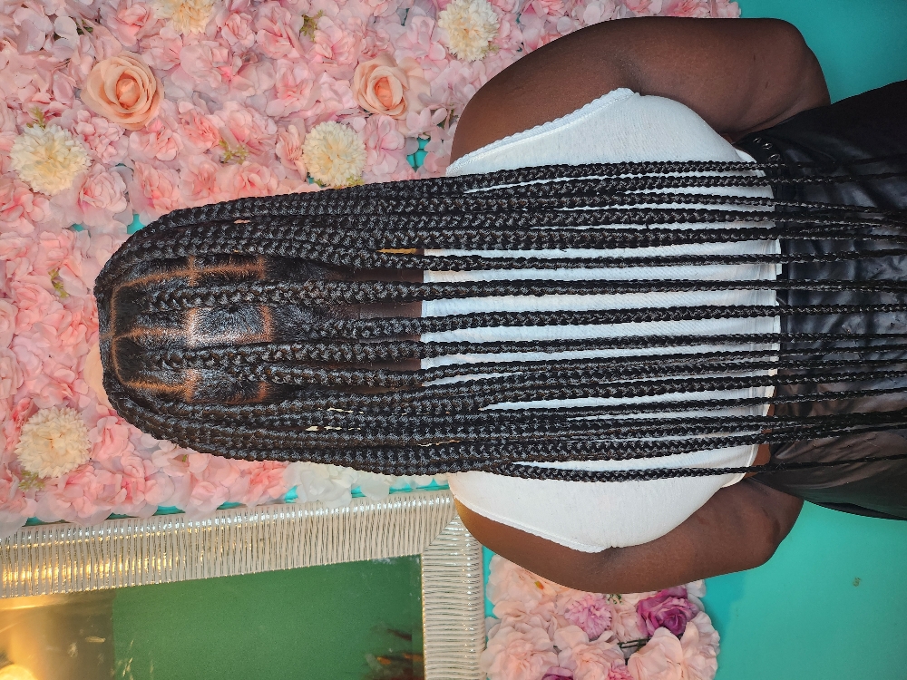 Jumbo Knotless Braids