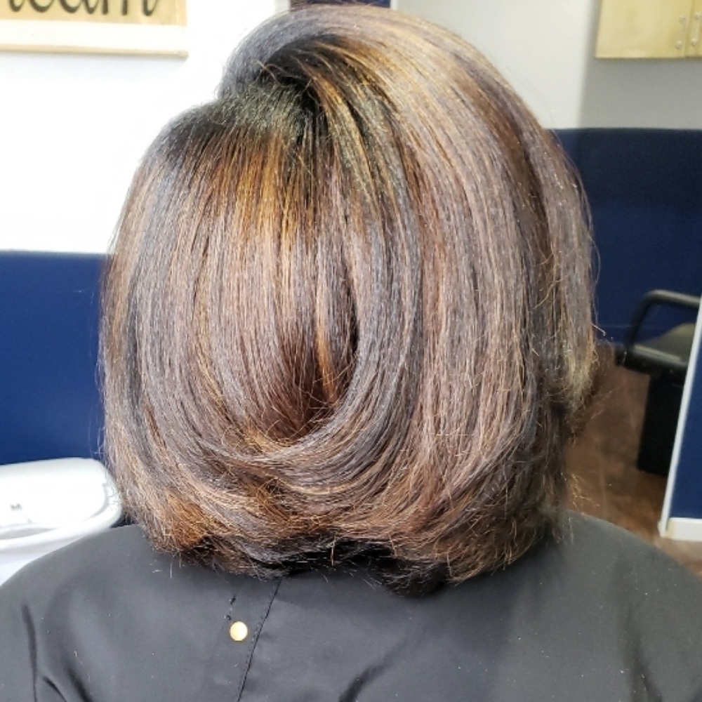 Highlights W/ Flatiron at Billion Hairs Salon in Kansas City, KS