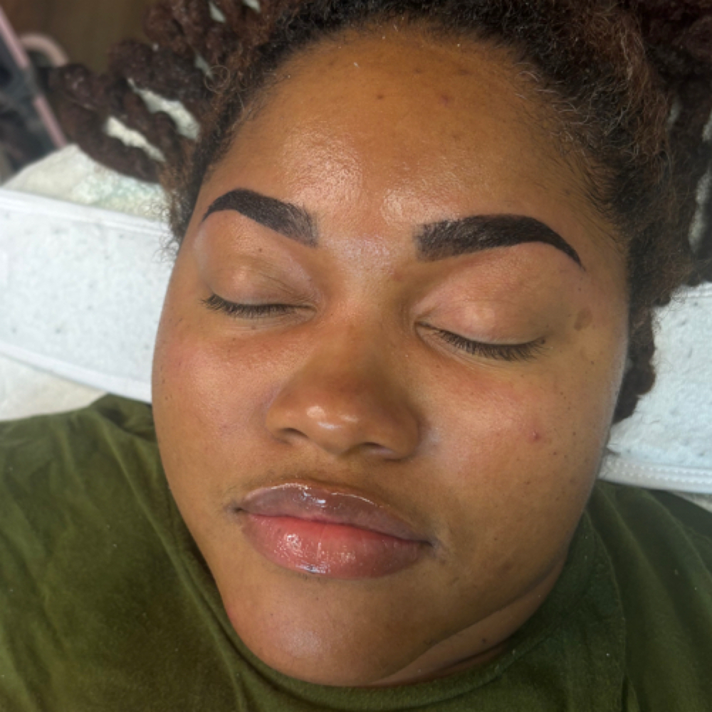 Perfect Brow Wax at Beauty Fatale in Cleveland, OH