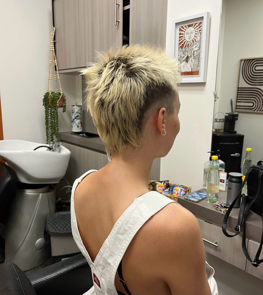 Neck And Ears Clean Up