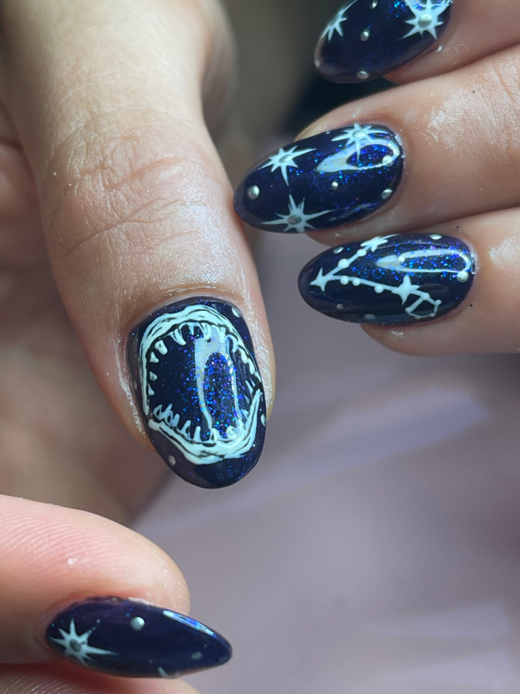 5-6 Nails More Intricate Art