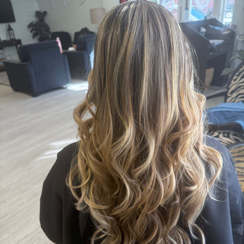 Color Design at Araceli’s Hair Salon in Oxford, PA