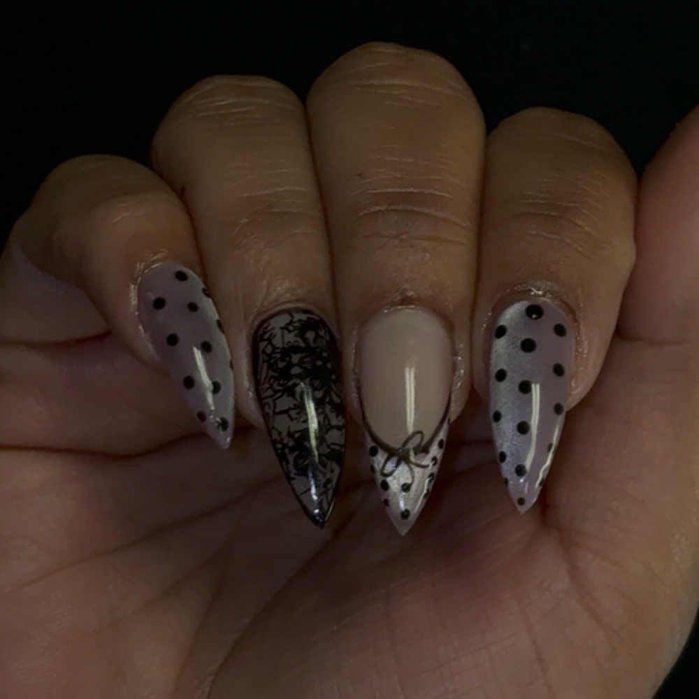 ADD ON- Intermediate Design at Pretty Nails By Eli in Wilmington, NC