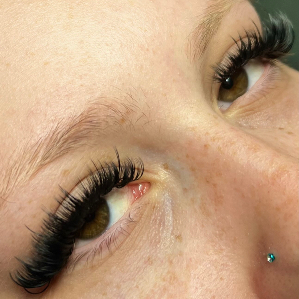 Full Set | Lash Extensions at Batty Lashes in Victorville, CA