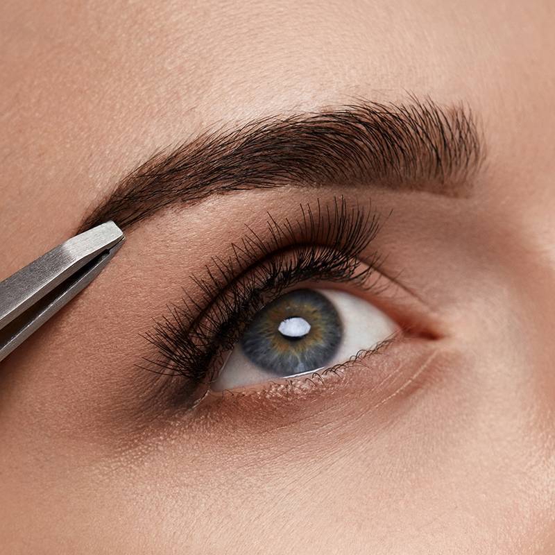Brow Wax + Tweeze