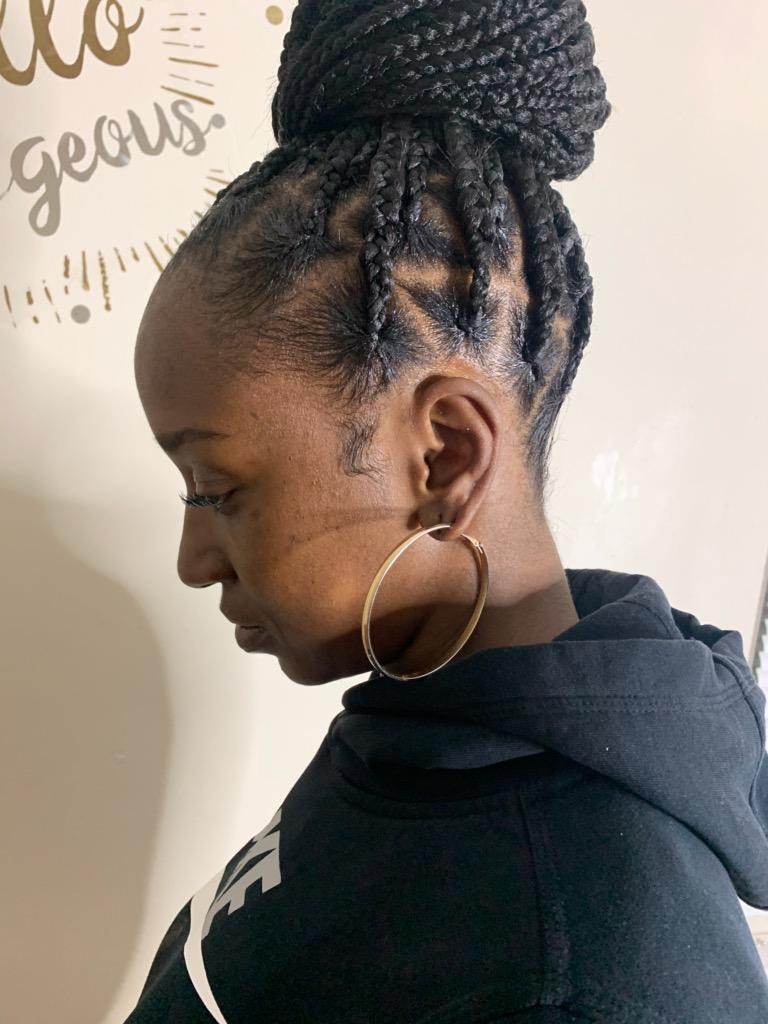 Medium Knotless Braids