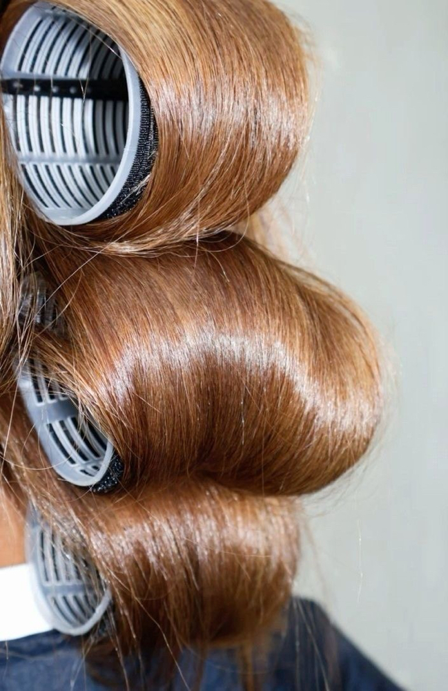 SHAMPOO & BLOWDRY