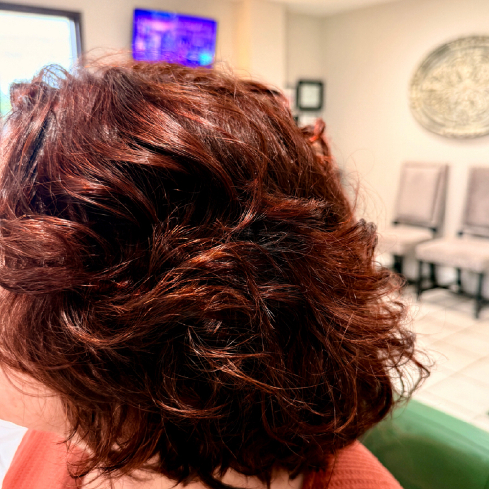 Haircut Medium With Style at Mary Ann Pope in Hewitt, TX