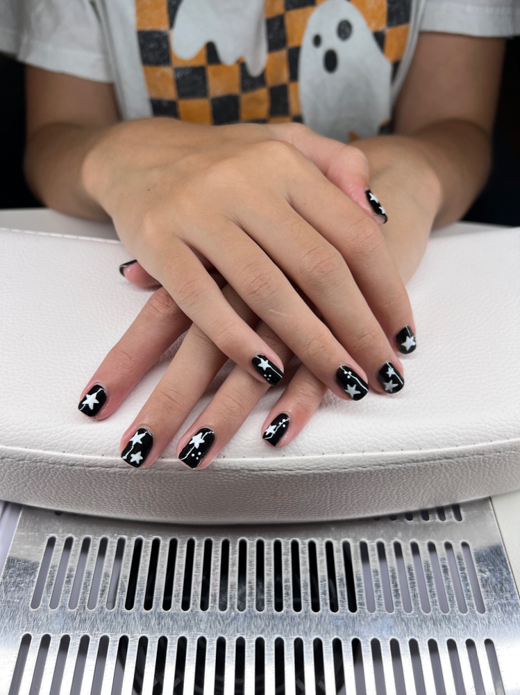 Gel Manicure With Nail Art