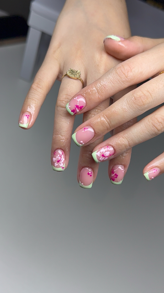 Manicures at Gxnailsx in Ceres, CA