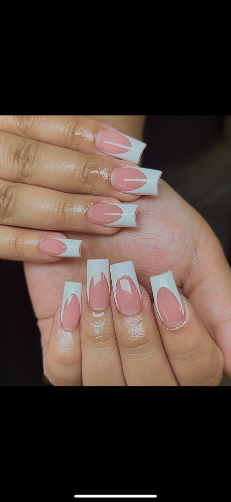 PINK AND WHITE SET ACRYLIC SET 🤍