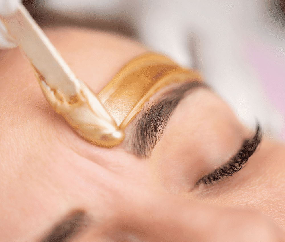 Deluxe Eyebrow Wax And Shape