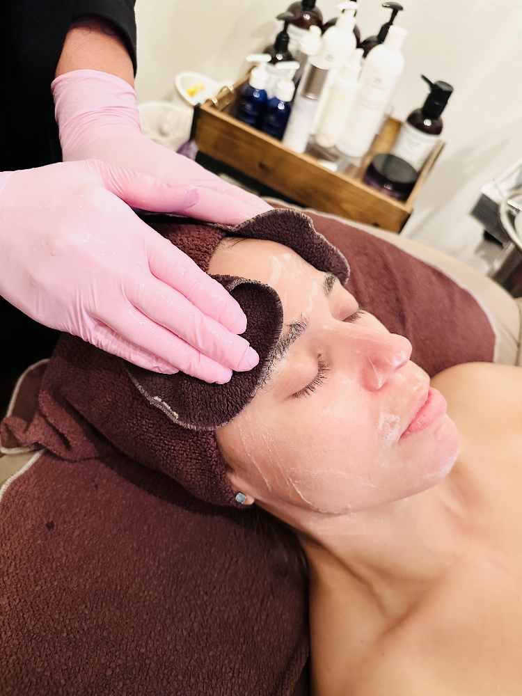 VIP MONTHLY FACIAL