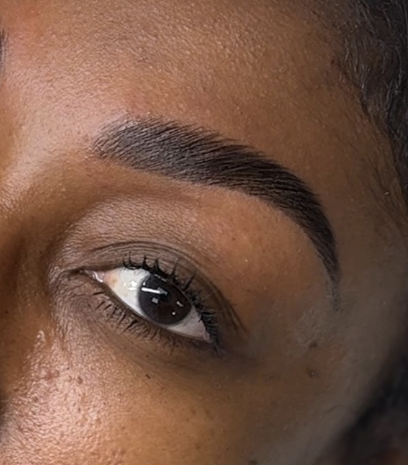 BROW WAX SCULPT & LAMINATION