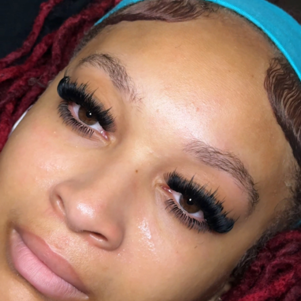 Bottom Lashes at MOR Luxury Beauty in Bowie, MD