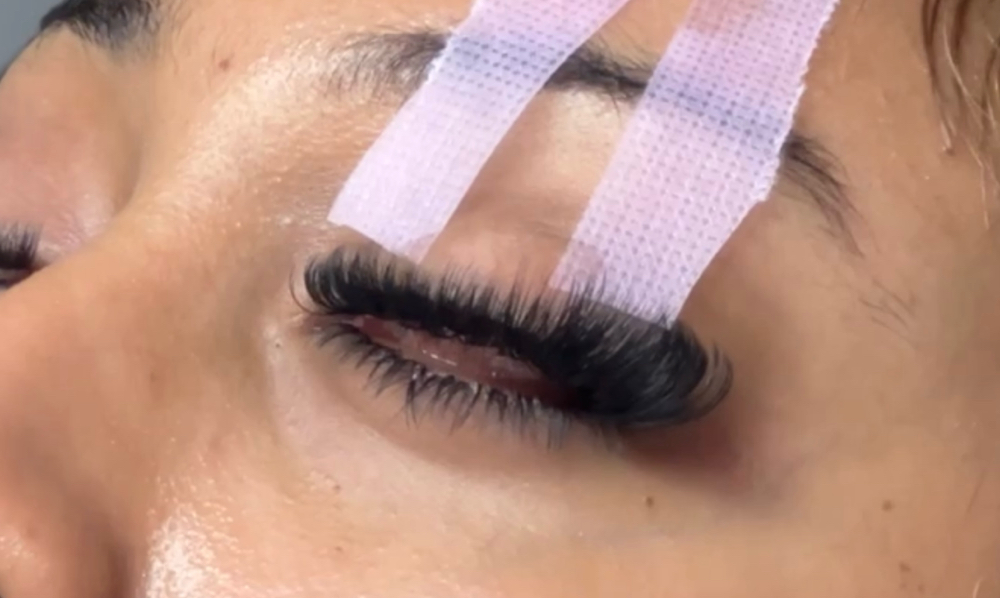 Bottom Lashes