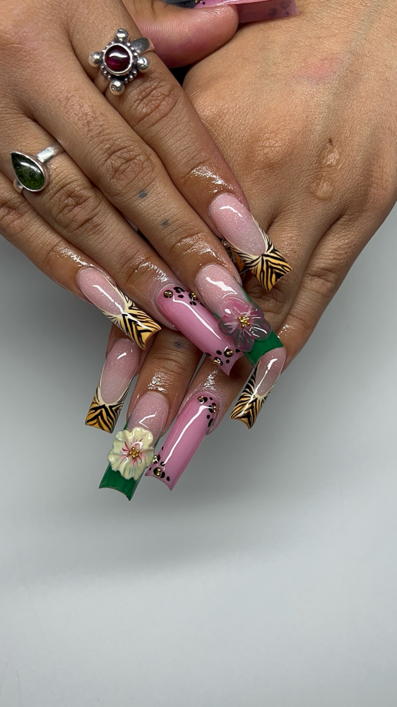 XL Acrylic Set (10 Mag) at Stephanie Ortega in Riverside, CA
