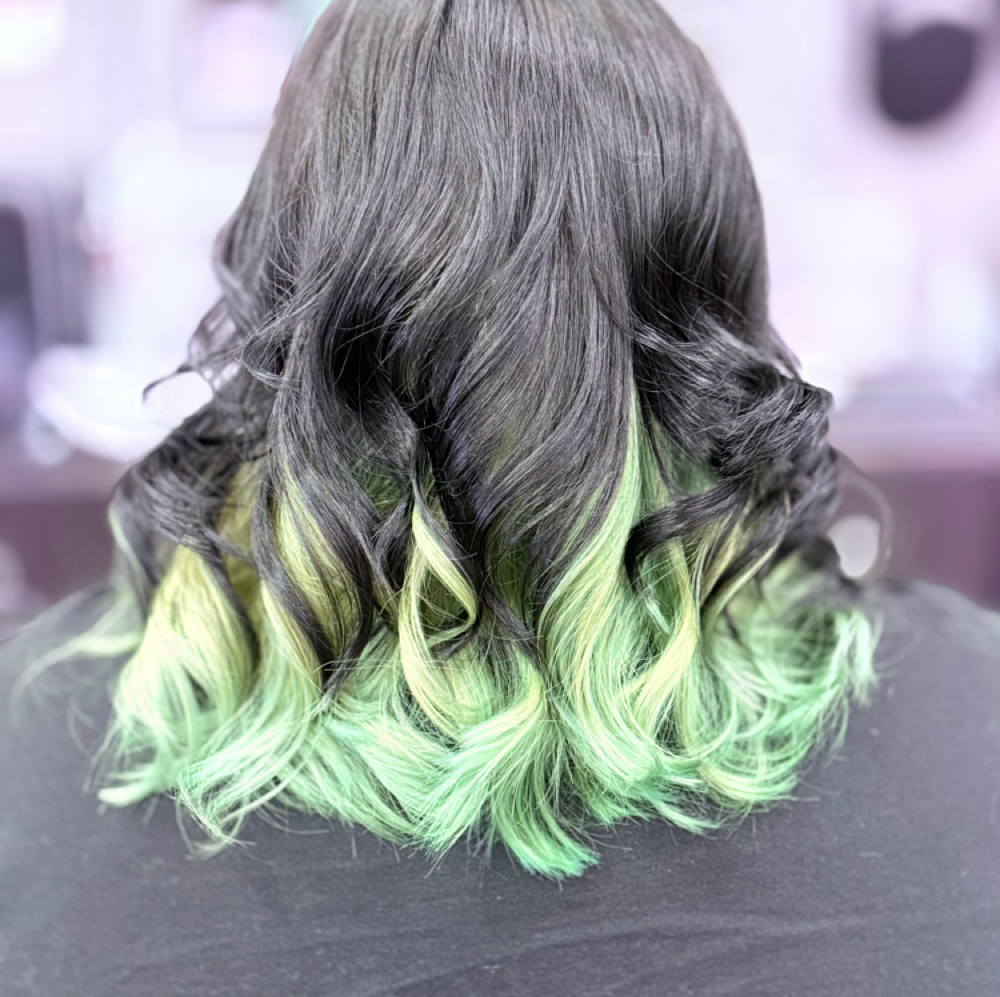 Fashion Color/Bleach at Sarahjea Hair Design in Liberty, MO