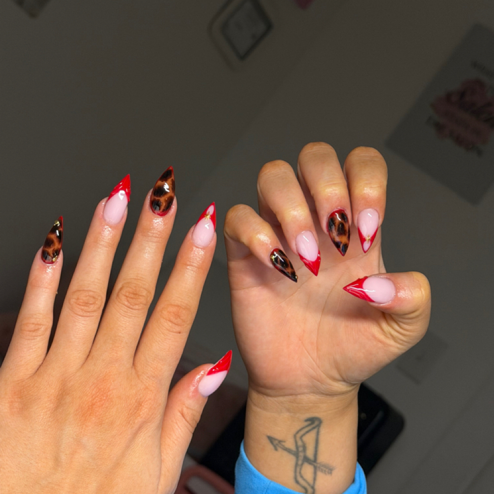 Medium Set at Rennys Nails in Decatur, IL