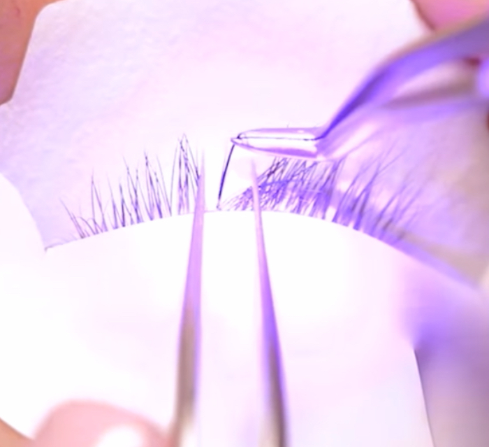 Flash Cure UV Lash Extensions