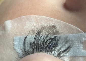 Lash Extension Removal
