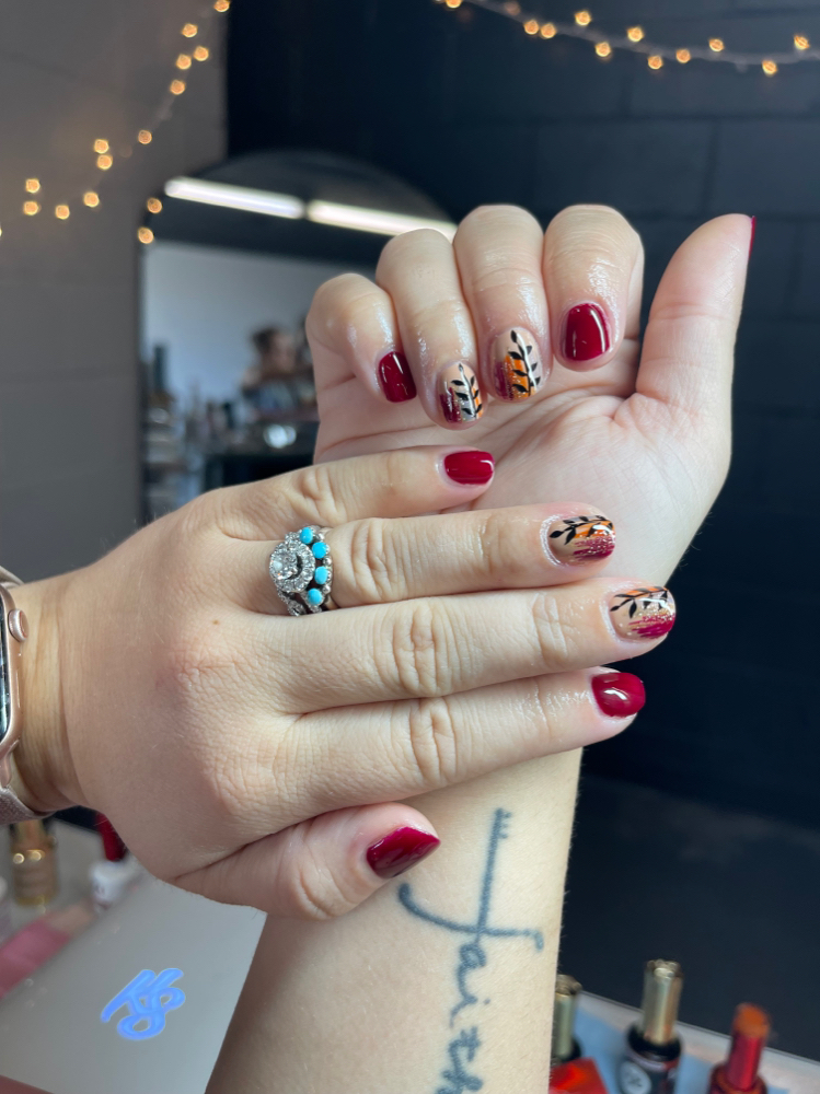 OVERLAY NATURAL NAILS