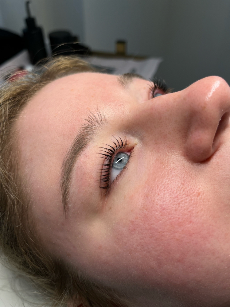 Lash Lift And Tint