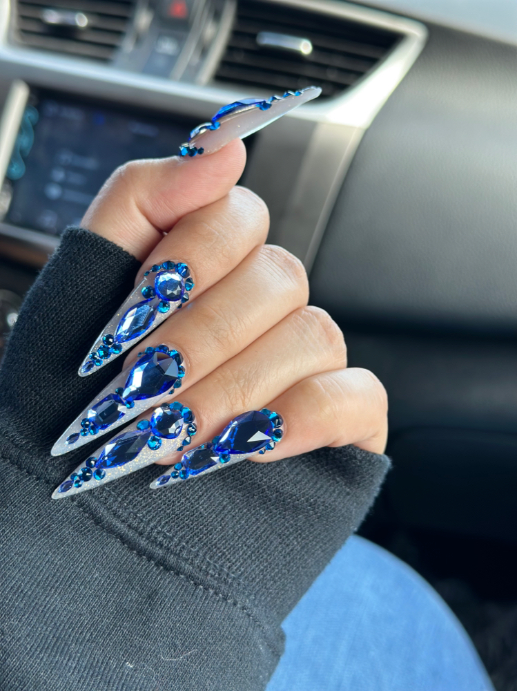 Bling Me Out