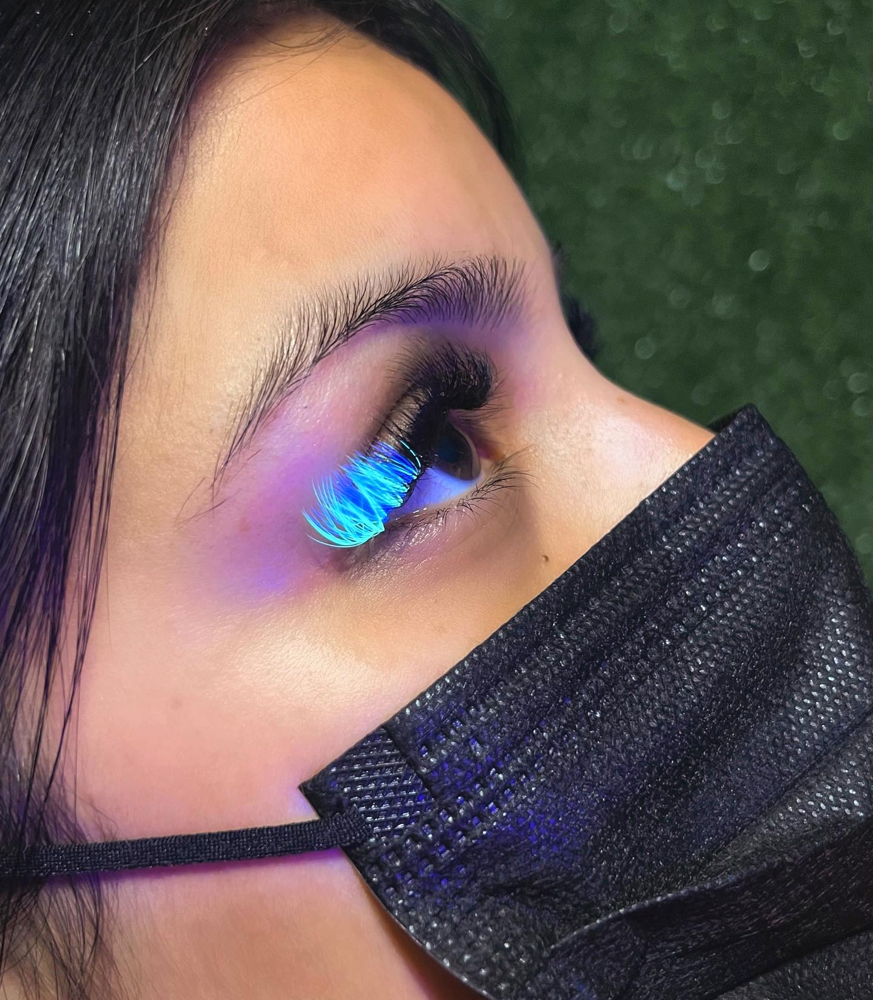 Add Neon UV Colored Lashes