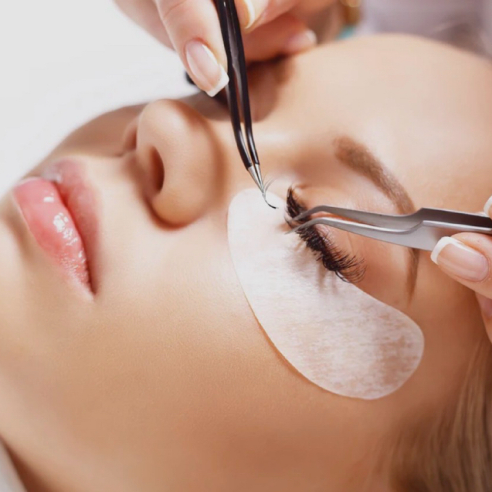 LASH CONSULTATION at Bella Lash & Beauty in Cedar Grove, NJ