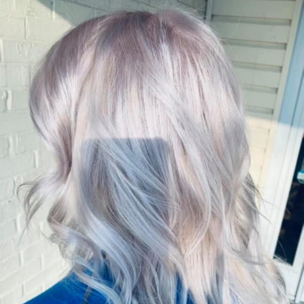 Platinum Card at Kim’s Hair in Louisville, KY