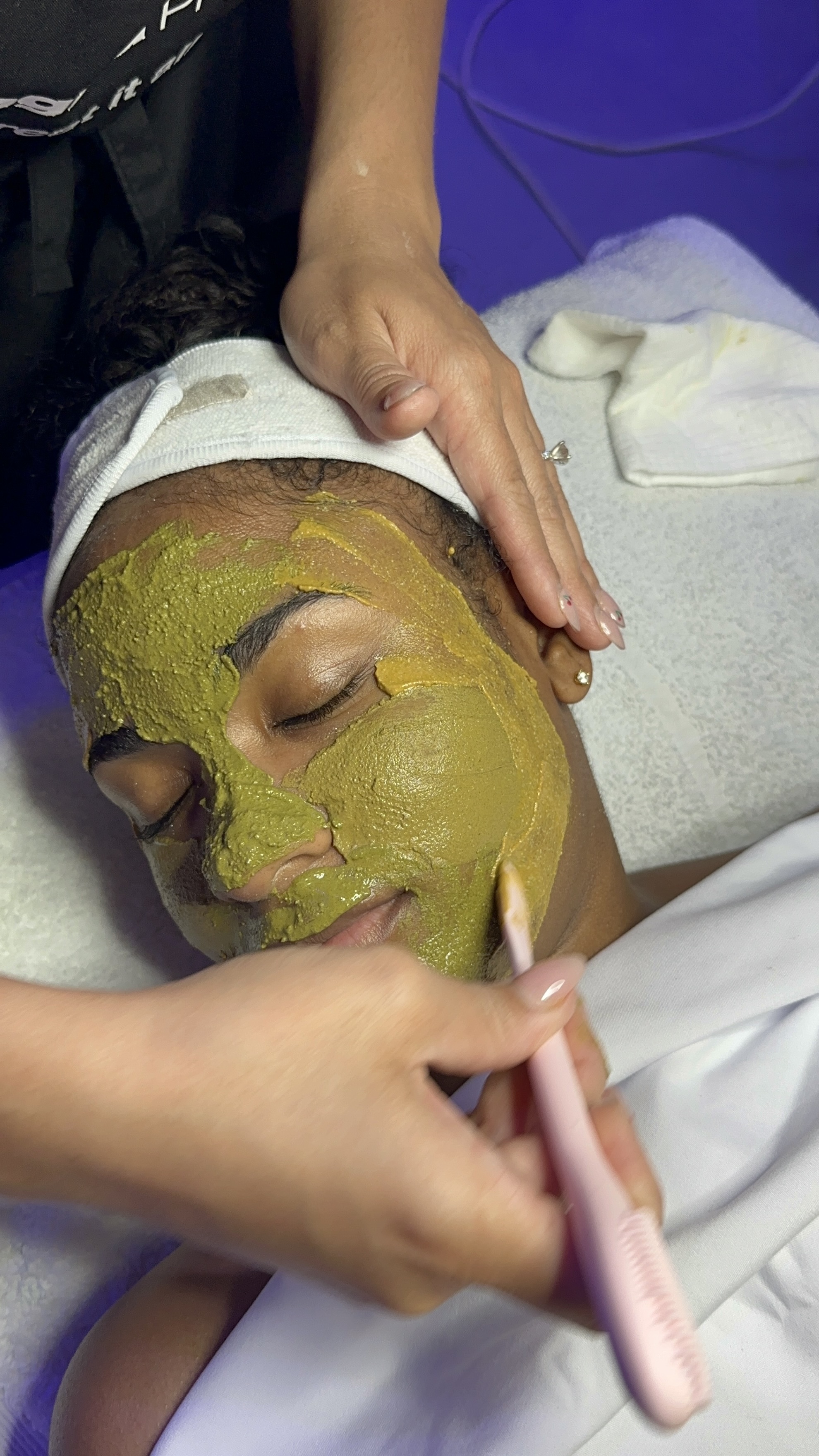 Detoxifying facial
