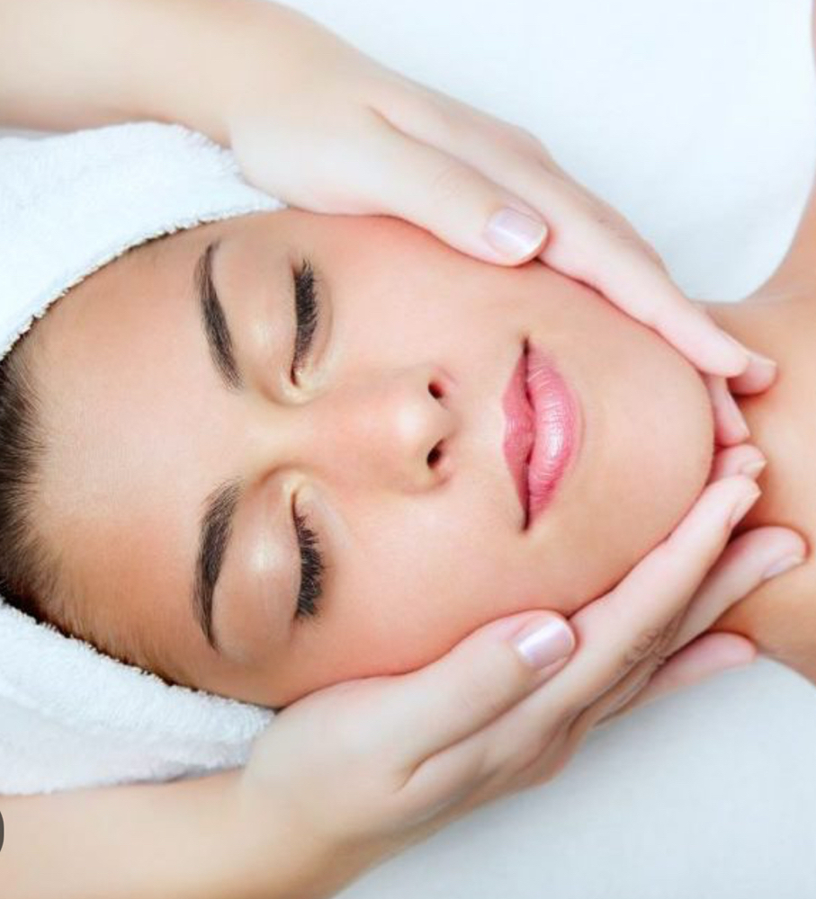 Mini Facial at Maggie Reese’s Spa Retreat in Ca, CA